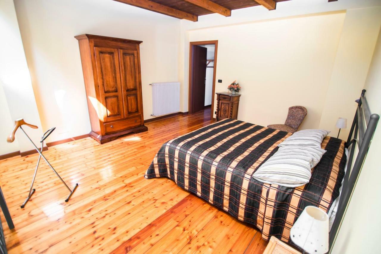 Agriturismo Turina Bricherasio ภายนอก รูปภาพ