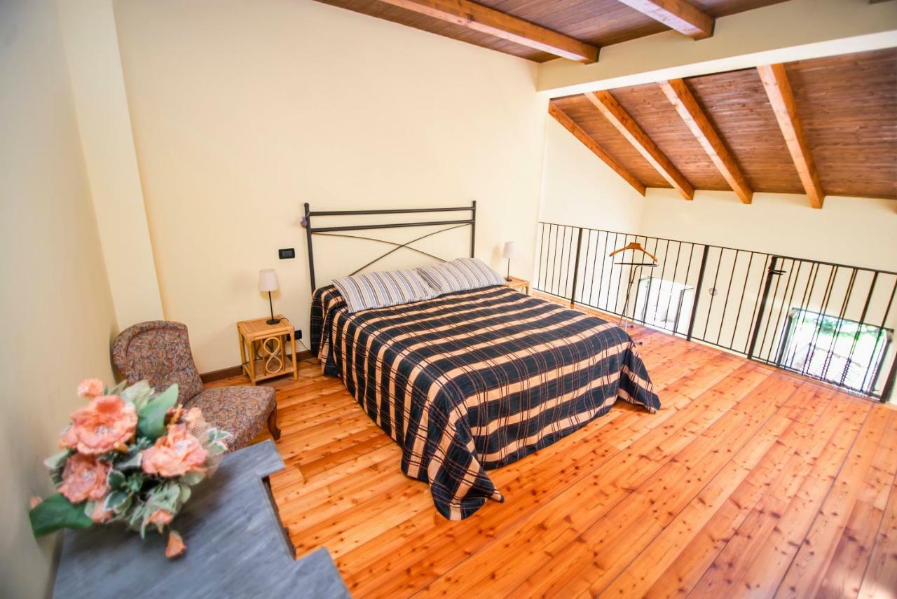 Agriturismo Turina Bricherasio ภายนอก รูปภาพ